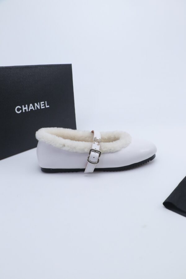 sy_no_4302D42A03D18C9A51718F1493D888D3_6 Chanel Fur-Trim Mary Jane Pure-White