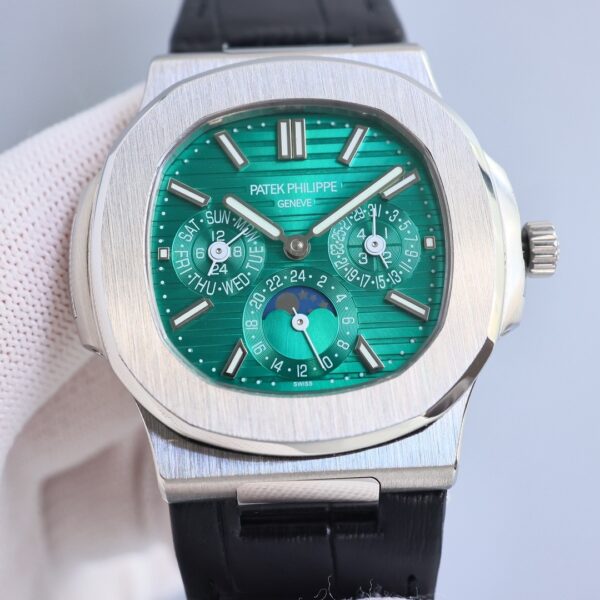 Patek Philippe Sport Elegance NAUTILUS Series Nautilus Automatic Mechanical Movement