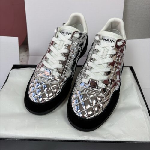 sy_no_443CB52DCAD1A4AECCCBBABD5068C376_0 Chanel Silver Metallic Quilted Leather and Black Suede Low-Top Sneaker with CC Logo