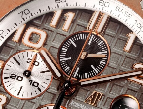 sy_no_44895E884BE27CFC777BE9F567F9AB5F_4 AUDEMARS PIGUET Royal Oak Offshore Series Automatic Mechanical Movement Black Dial 18K Rose Gold Case Rubber Strap