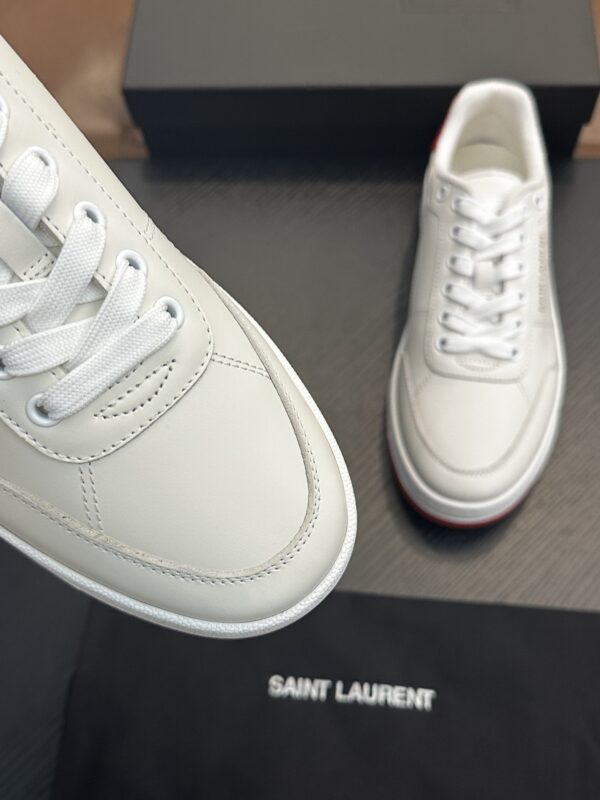 sy_no_454A949E210C73C71DA596BF69C5CD09_5 Saint Laurent White Leather Red Heel Low-Top Sneaker