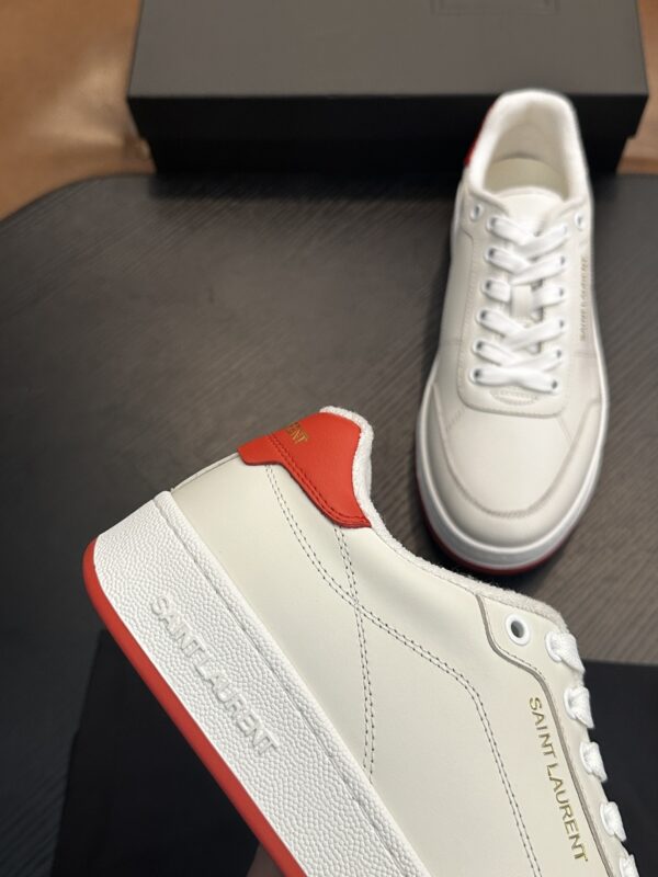 sy_no_454A949E210C73C71DA596BF69C5CD09_6 Saint Laurent White Leather Red Heel Low-Top Sneaker