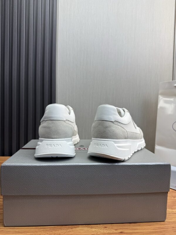 sy_no_457FF2E8CA4F234A8B06F0B6426FA825_4 Prada White Mesh Suede-Spliced Triangle Logo Low-Top Sneaker
