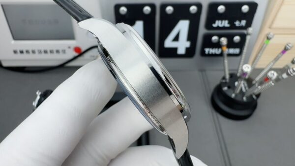 IWC Portugal series automatic mechanical movement beige dial stainless steel case crocodile leather strap