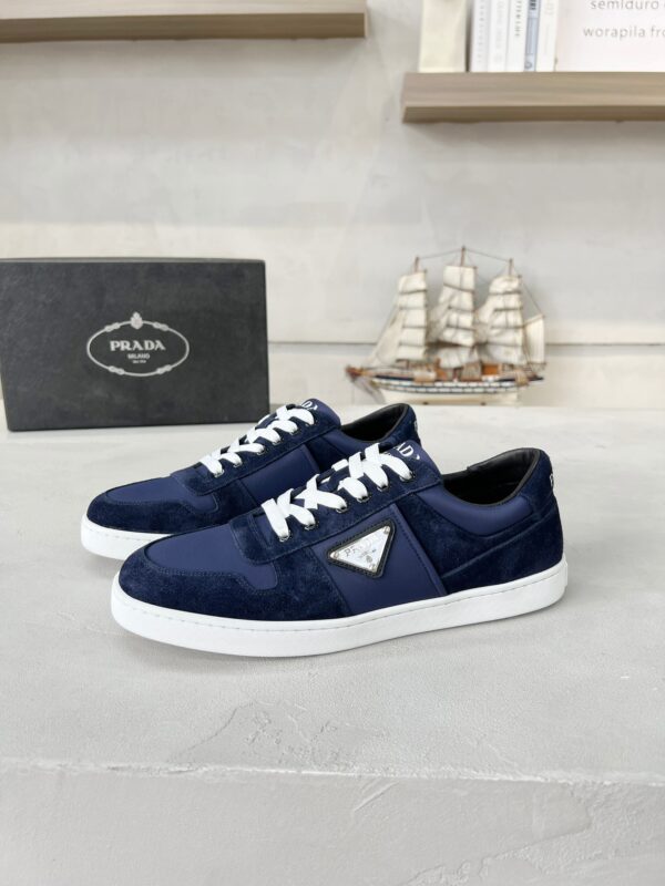 sy_no_49F00F71CBC0A2AF6CEBD2CA6D0ED0AA_6 Prada Navy Suede Low-Top Casual Trainer