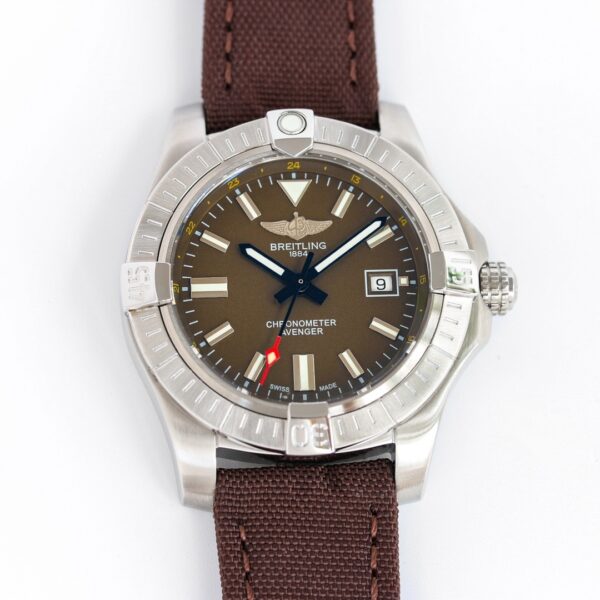BREITLING Breitling Avenger automatic mechanical movement timing hardcore military style diving men's watch Swiss watch 43mm