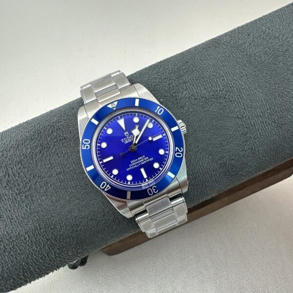sy_no_5009C277B7EE44231AB2D5301FA8404C_3 TUDOR Bi Wan series automatic mechanical movement, 200 meters waterproof, fashionable, simple and unisex Swiss watch 37mm blue dial