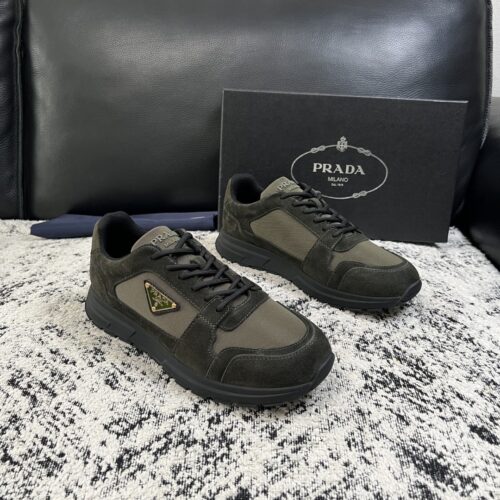 sy_no_52F499B43BAF2B6059C6FC5F70B4CF6D_0 Prada Olive Suede Mesh-Spliced Triangle Logo Low-Top Sneaker