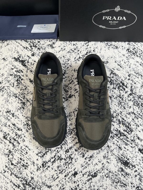 sy_no_52F499B43BAF2B6059C6FC5F70B4CF6D_2 Prada Olive Suede Mesh-Spliced Triangle Logo Low-Top Sneaker