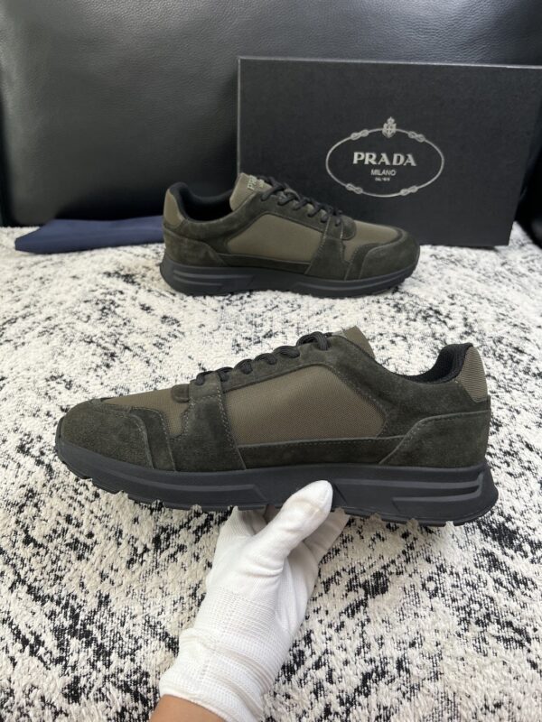 sy_no_52F499B43BAF2B6059C6FC5F70B4CF6D_4 Prada Olive Suede Mesh-Spliced Triangle Logo Low-Top Sneaker