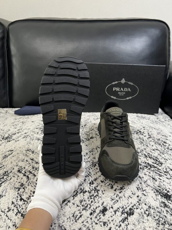 sy_no_52F499B43BAF2B6059C6FC5F70B4CF6D_8 Prada Olive Suede Mesh-Spliced Triangle Logo Low-Top Sneaker