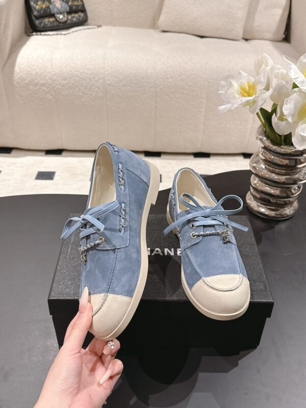 sy_no_5316C3E18E0FE2FA0BE943EF281AC671_3 Chanel Light Blue Suede Low-Top Shoe with Cap-Toe & CC Chain Detail