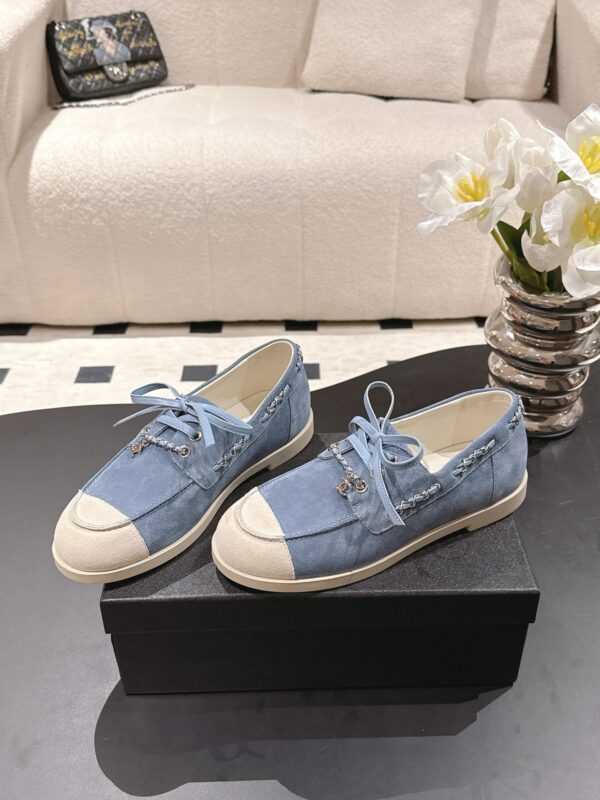 sy_no_5316C3E18E0FE2FA0BE943EF281AC671_4 Chanel Light Blue Suede Low-Top Shoe with Cap-Toe & CC Chain Detail
