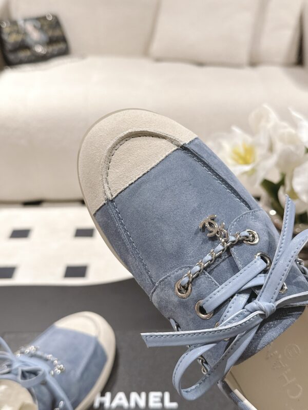 sy_no_5316C3E18E0FE2FA0BE943EF281AC671_5 Chanel Light Blue Suede Low-Top Shoe with Cap-Toe & CC Chain Detail