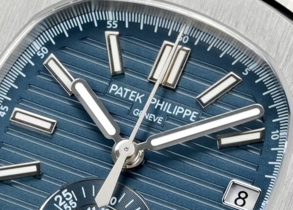 sy_no_53E940C505A6A6C005646536240EBD6D_3 Patek Philippe Sport Elegance NAUTILUS series automatic mechanical movement 30 meter waterproof men's watch Swiss watch blue dial