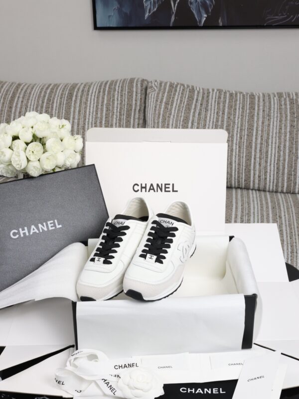 Chanel White and Black Mixed Material Low-Top Sneaker with Suede and CC Logo