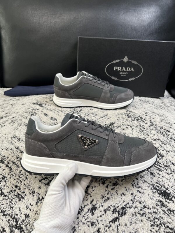sy_no_55645E36F794D772E80F863542DB22CD_3 Prada Grey Suede Mesh-Spliced Triangle Logo Low-Top Sneaker