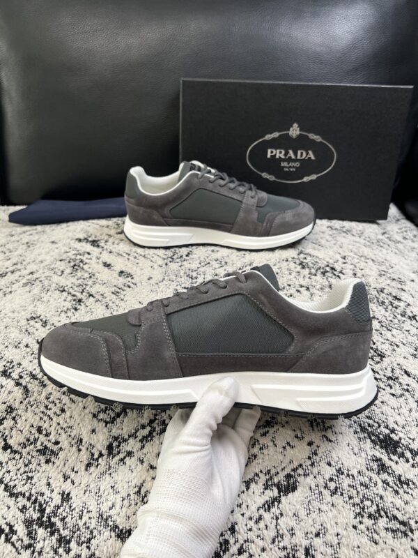 sy_no_55645E36F794D772E80F863542DB22CD_4 Prada Grey Suede Mesh-Spliced Triangle Logo Low-Top Sneaker