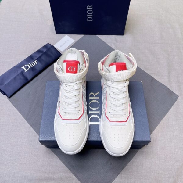 sy_no_56A8612EE808D7AAA87C087B4EEDEC41_0 Dior White-Red Strap B27 High-Top Sneaker