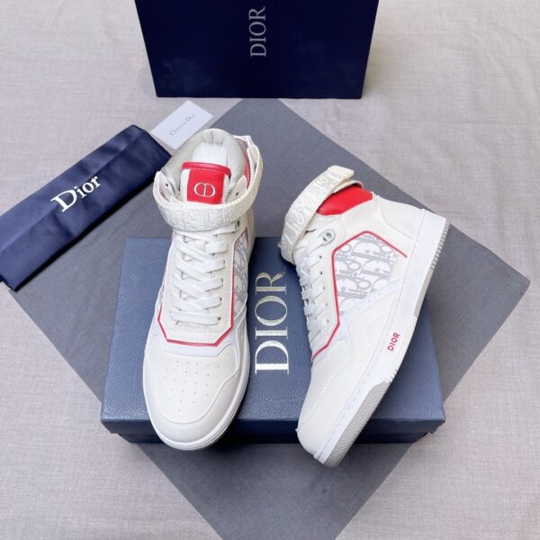 sy_no_56A8612EE808D7AAA87C087B4EEDEC41_1 Dior White-Red Strap B27 High-Top Sneaker