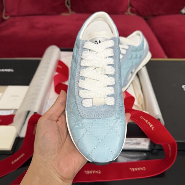 sy_no_5A31EFDC257BE1A436577EEB8E418E34_2 Chanel Light-Blue Quilted Nylon & Suede Retro Trainer Light-Blue-Quilted-Sneaker