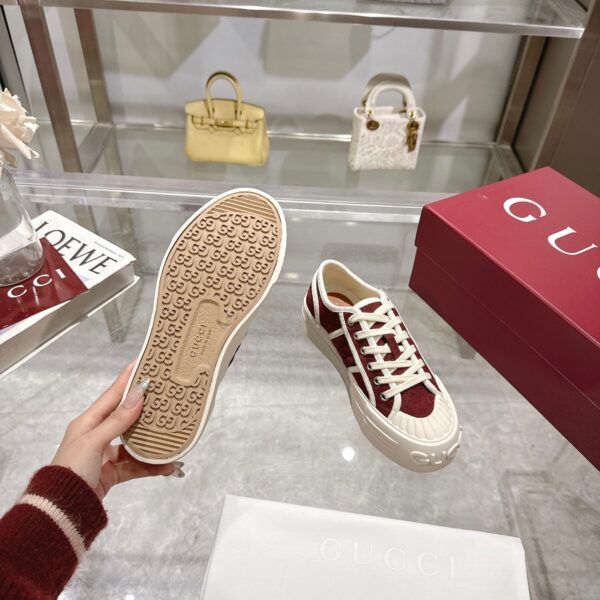 sy_no_5A380F40571E6EF5B1272591B164C6EC_8 Gucci MAC8 GG Canvas Sneaker in Bordeaux & Off-White