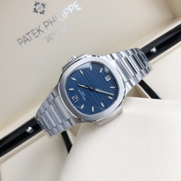 Patek Philippe Nautilus Automatic Mechanical Women's Watch (Sports Elegance Collection)