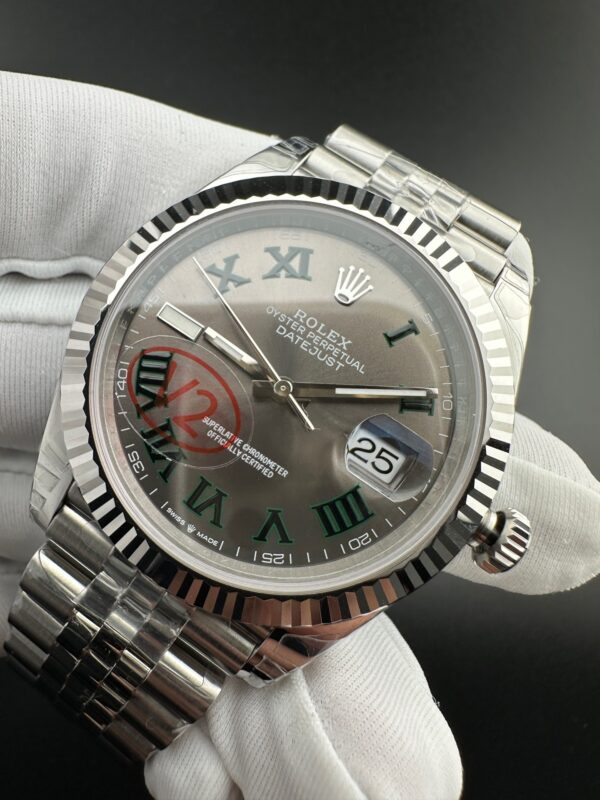 sy_no_5ACBA543F2434A8ADBBB9D3AE2FD25E2_2 Rolex Dog Tooth Ring Diary Series Green Luo Automatic Mechanical Movement 100m Waterproof Day Display Large Calendar Men's Watch