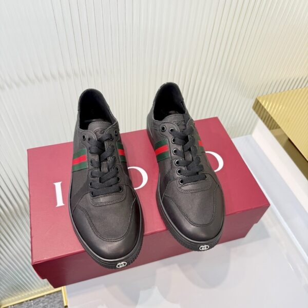 sy_no_5B617B9BE7658988BDFF790E3705F644_8 Gucci Black Leather Sneaker with Web Stripe