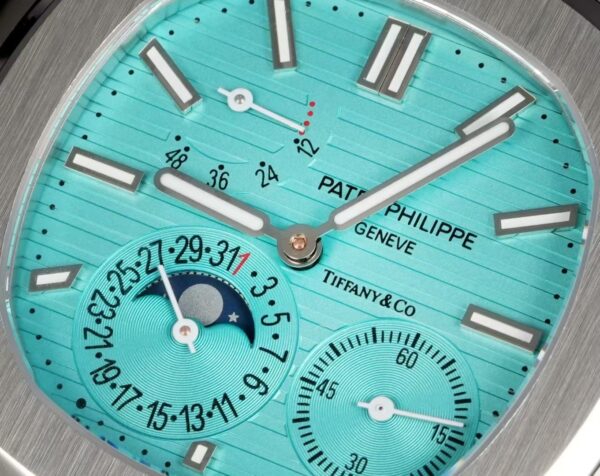 Patek Philippe Sport Elegant NAUTILUS Series Nautilus Automatic Mechanical Machine