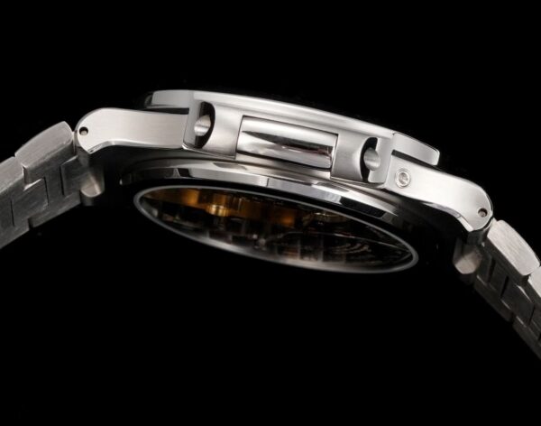 Patek Philippe Sport Elegant NAUTILUS Series Nautilus Automatic Mechanical Machine