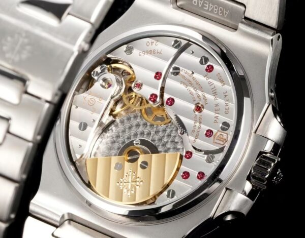 Patek Philippe Sport Elegant NAUTILUS Series Nautilus Automatic Mechanical Machine