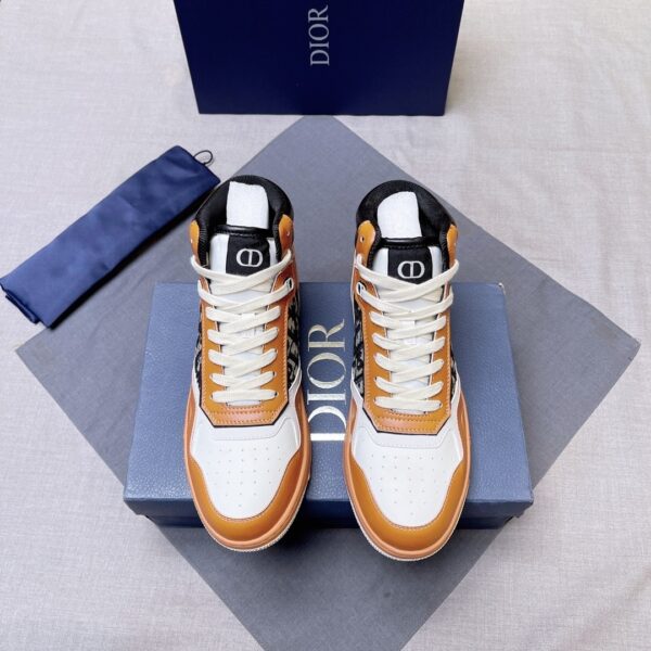 sy_no_6013D320EC8BE5E240F3CCE0053727EB_0 Dior Caramel-White Spliced B27 Mid-Top Sneaker