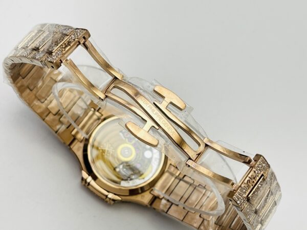 Patek Philippe Sport Elegance NAUTILUS Series Nautilus Automatic Mechanical Movement
