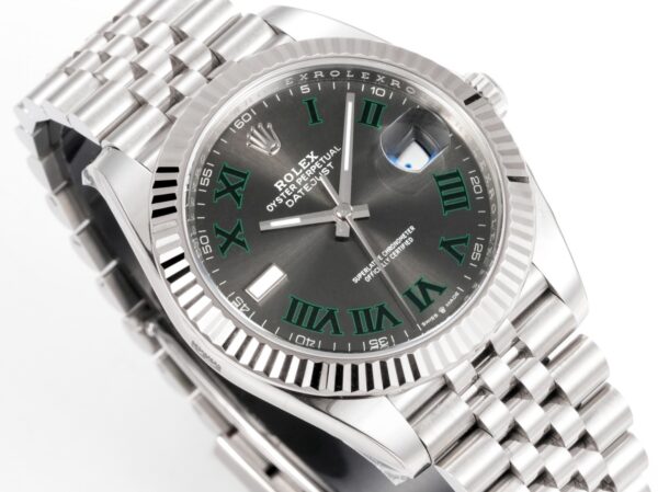 Rolex Dog Tooth Ring Diary Series Green Luo Automatic Mechanical Movement 100m Waterproof Day Display Large Calendar Men's Watch Swiss Watch 41mm