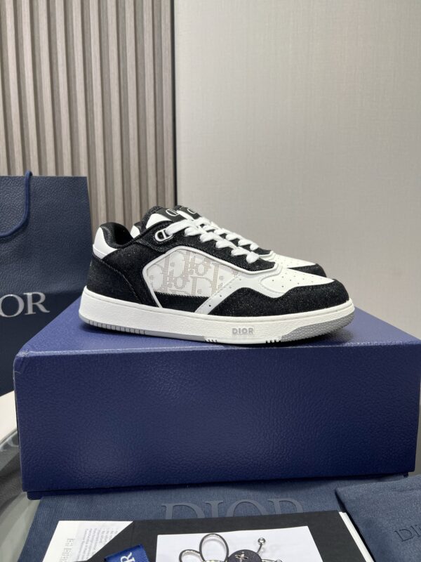sy_no_636646FE9A6372937FDCA20C5468346D_3 Dior Black Denim White Crystal Logo Low Sneaker
