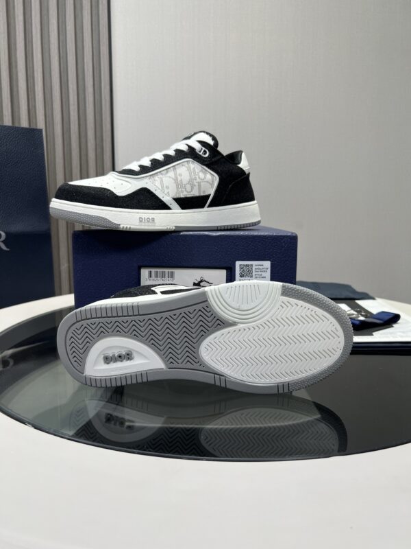 sy_no_636646FE9A6372937FDCA20C5468346D_8 Dior Black Denim White Crystal Logo Low Sneaker