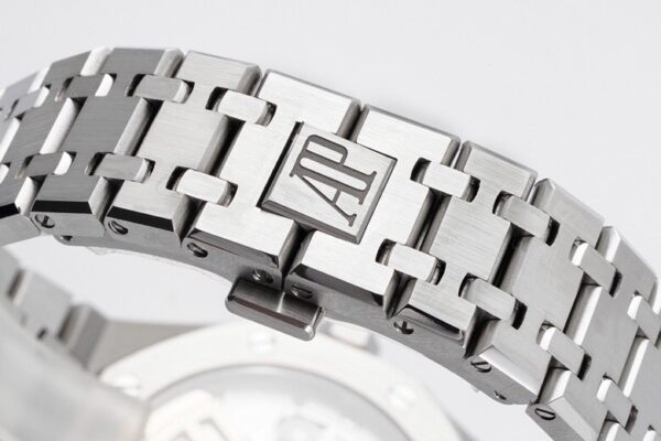 sy_no_63806379E76B5F2823770BBEA24A0EF1_8 AUDEMARS PIGUET Audemars Piguet Royal Oak ROYAL OAK series automatic mechanical movement black dial