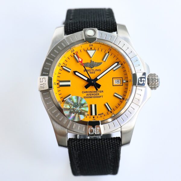 sy_no_64626BBCED451CB204EE218F4F647387_0 BREITLING Breitling Avenger Automatic Mechanical Movement 3000m Waterproof