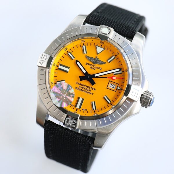 sy_no_64626BBCED451CB204EE218F4F647387_1 BREITLING Breitling Avenger Automatic Mechanical Movement 3000m Waterproof