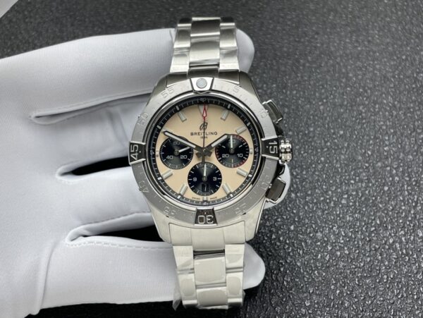 sy_no_64CA159E16BFE64317BE00C4550D85DA_0 BREITLING Breitling Avenger series automatic mechanical movement 300 meter waterproof men's watch Swiss watch
