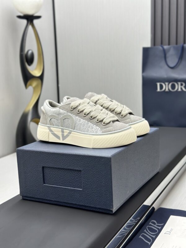 Dior Grey Suede Oblique Jacquard Beige Thick Lace Low-Top Sneaker