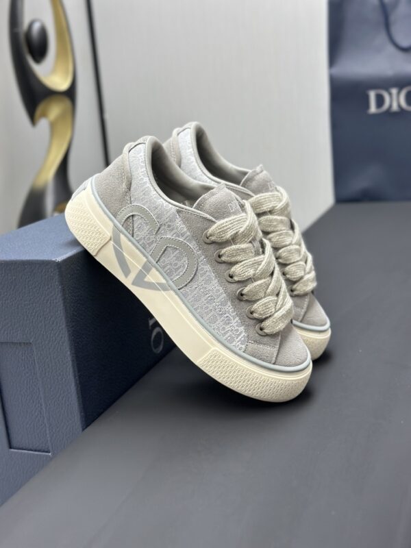 Dior Grey Suede Oblique Jacquard Beige Thick Lace Low-Top Sneaker
