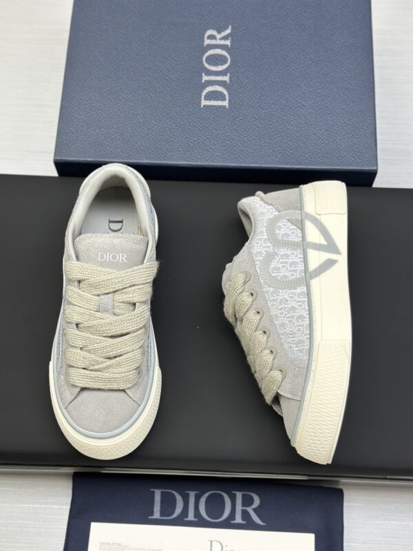 Dior Grey Suede Oblique Jacquard Beige Thick Lace Low-Top Sneaker