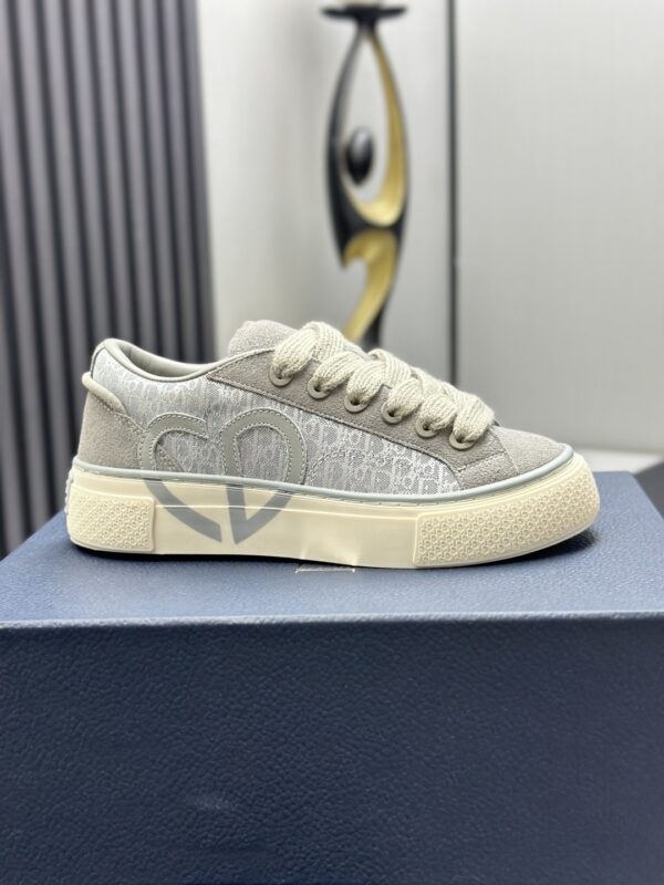 Dior Grey Suede Oblique Jacquard Beige Thick Lace Low-Top Sneaker