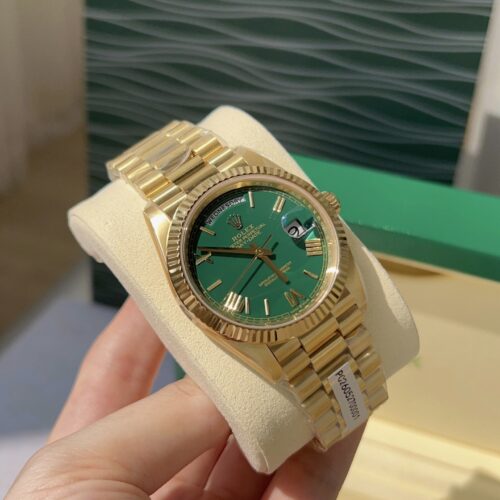 sy_no_66205D343E1812C06C6A46B2D34B31DE_0 Rolex Dog Tooth Ring Week Calendar Automatic Mechanical Movement Green Dial