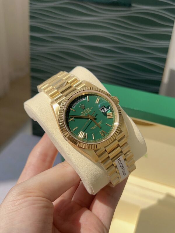 sy_no_66205D343E1812C06C6A46B2D34B31DE_0 Rolex Dog Tooth Ring Week Calendar Automatic Mechanical Movement Green Dial