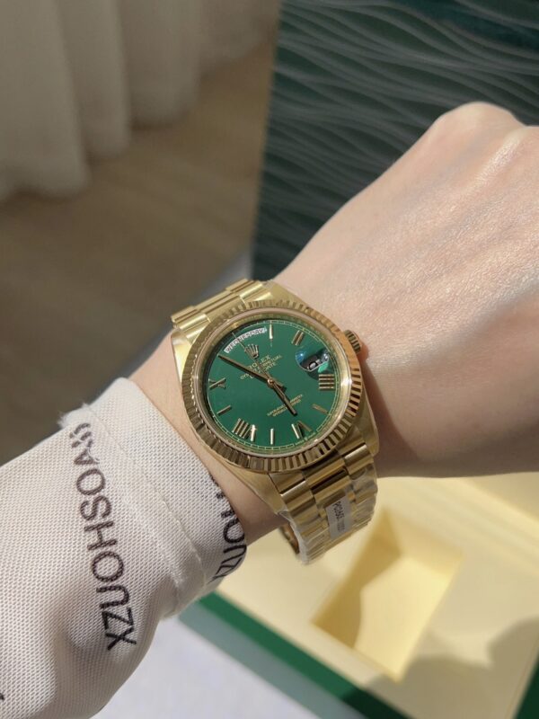 sy_no_66205D343E1812C06C6A46B2D34B31DE_4 Rolex Dog Tooth Ring Week Calendar Automatic Mechanical Movement Green Dial
