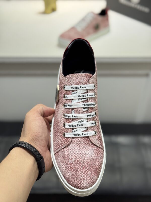 sy_no_68C1F698613FD809FD54BF4FEC5FCE1B_4 Philipp Plein Pink Gradient Crystal Hexagon-Logo Low-Top Sneaker