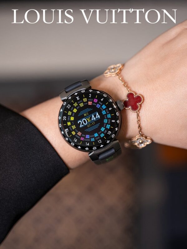 LOUIS VUITTON TAMBOUR HORIZON LIGHT UP Series QAD02Z Smart Watch LV Printed Full Touch Screen Fashion Item